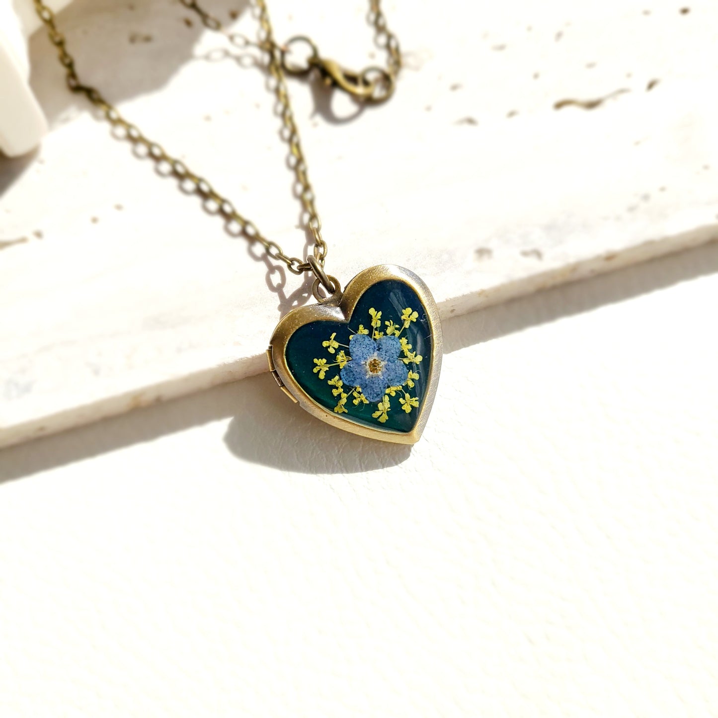 Forget Me Not Heart Photo Locket (Antique Bronze)