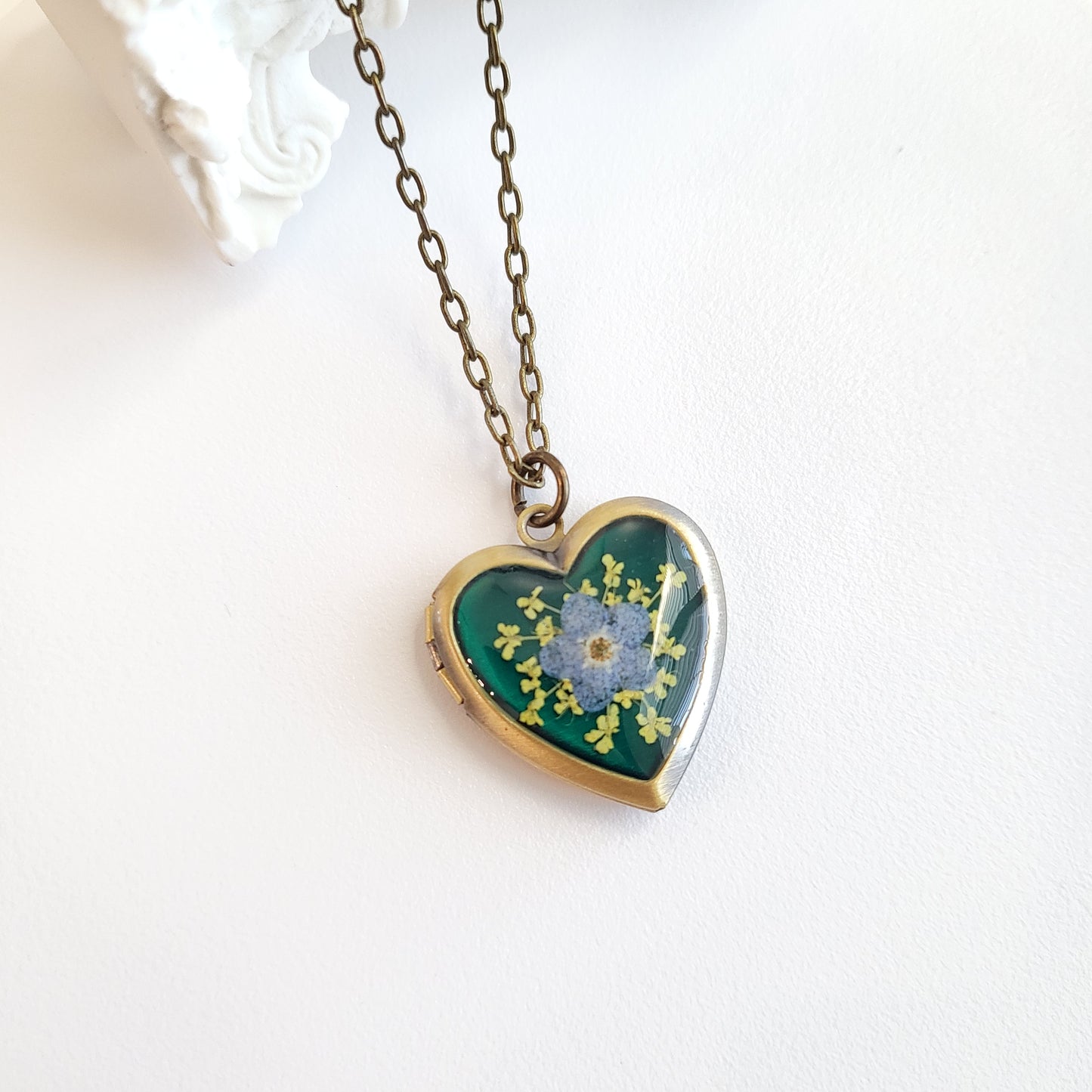 Forget Me Not Heart Photo Locket (Antique Bronze)