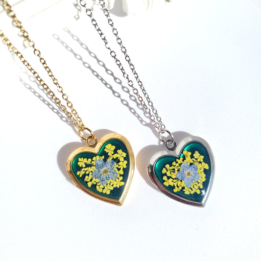 Forget Me Not Flower Heart Photo Locket (Gold or Silver)
