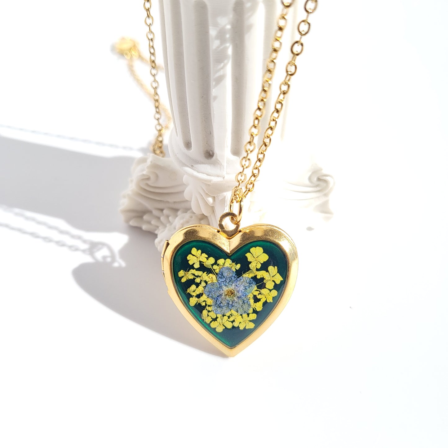 Forget Me Not Flower Heart Photo Locket (Gold or Silver)